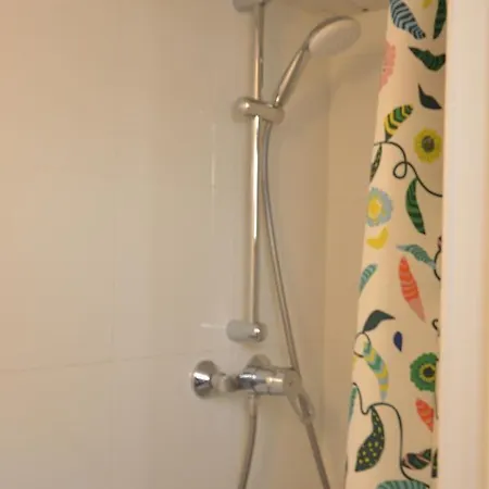 Awesome Studio In Marolles Appartamento *
