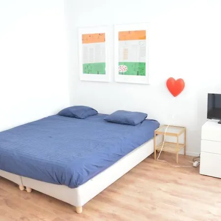 Daire Awesome Studio In Marolles