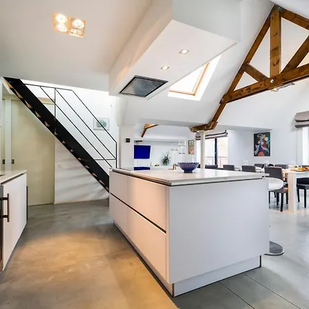 Magnifique Penthouse 3 Chambres Dans Le Quartier Du Canal Brüksel