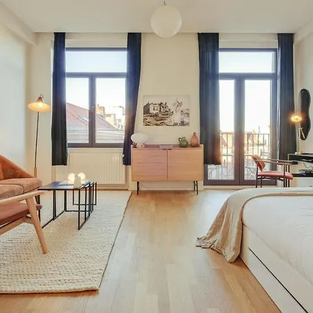 Magnifique Studio Avec Balcon A Deux Pas De La Grand-place * Brüssel