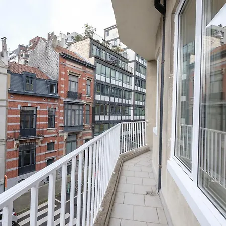 Ravissant Avec Balcon Proche Abbaye De La Cambre Et Avenue Louise Apartman Brüsszel