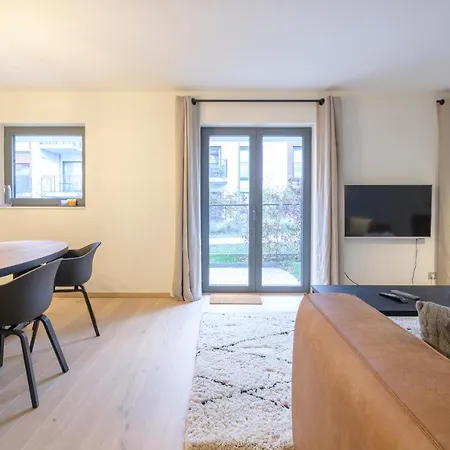 Superbe 3 Avec Terrasse Proche De La Place Flagey *