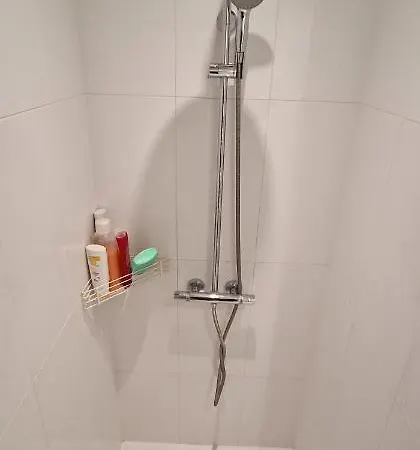 Luise Hollywood * Bruksela