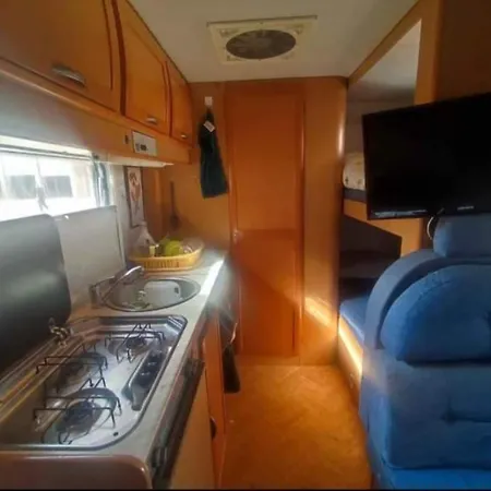 Lina Camper Bruxelles