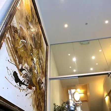 Royal Apartment