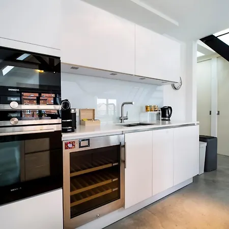Daire Magnifique Penthouse 3 Chambres Dans Le Quartier Du Canal *