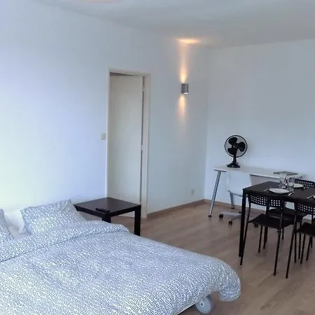 Atomium Apartment *
