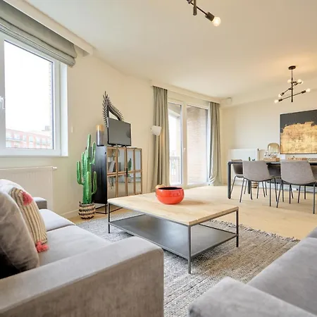 Apartment Diamant 3 Bedroom *