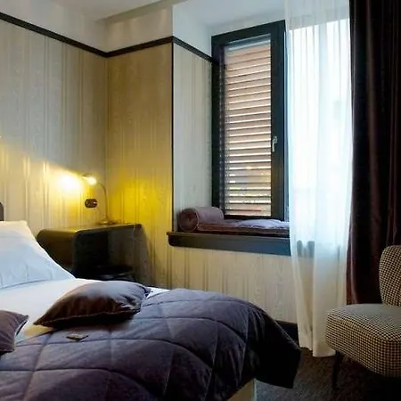 Latroupe Le Berger Hotel 3*