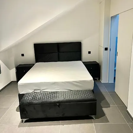 Apartament Brand-new In The Heart Of