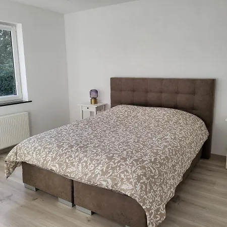 Bed & Garden *