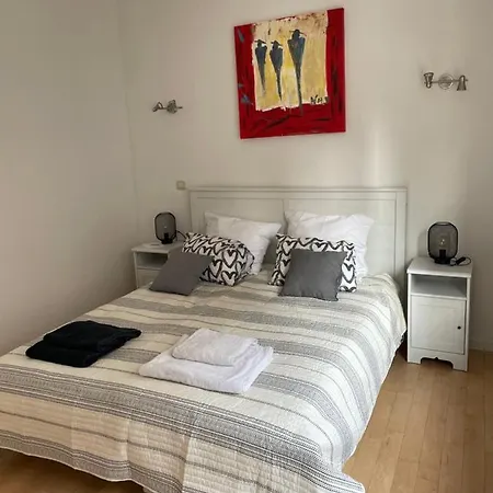 2 Au Coeur De Uccle Brussels
