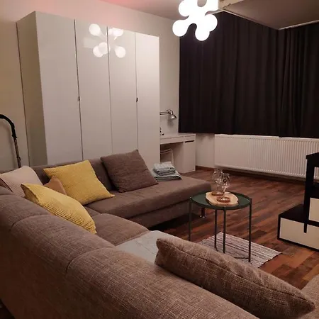 Cozy Design Studio, Hyper-equipped And Close To Eu