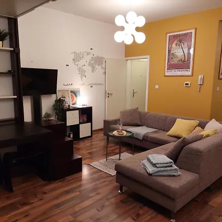 Cozy Design Studio, Hyper-equipped And Close To Eu Апартаменты
