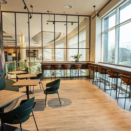 Crowne Plaza Brussels Airport By Ihg 4*