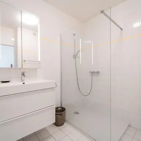 Pelican Charming * Bruxelles