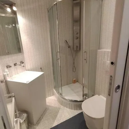 - Quartier Europeen Apartment