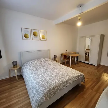 Charmante Maison Idéalement Située