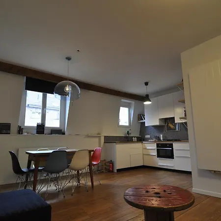 Trendy Penthouse Flat * 布鲁塞尔