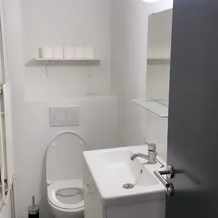 1 Au Centre De *