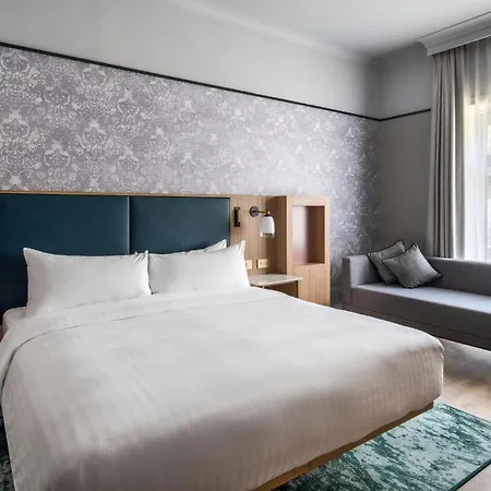 Marriott Grand Place Hotel