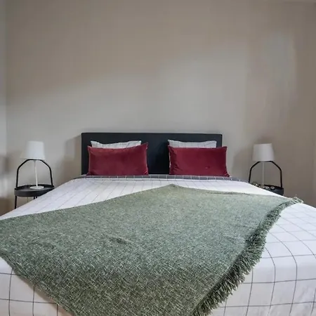 Lejlighed Beautiful 2-bedroom In The Center Of *
