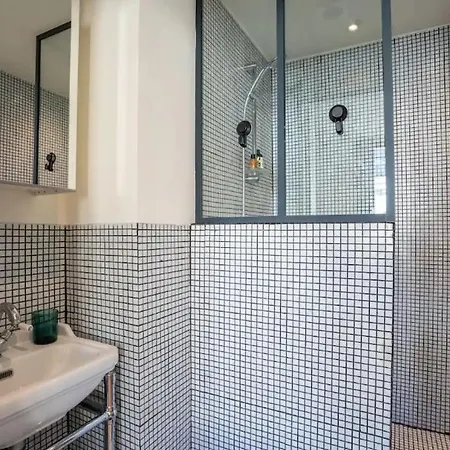 Beautiful 2-bedroom In The Center Of * Bruxelles