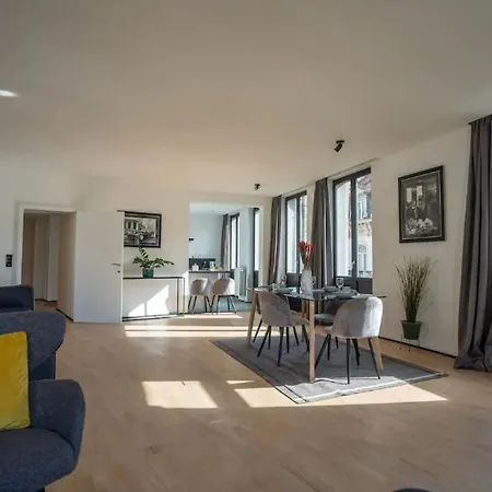 Beautiful 2-bedroom In The Center Of * Bruxelles