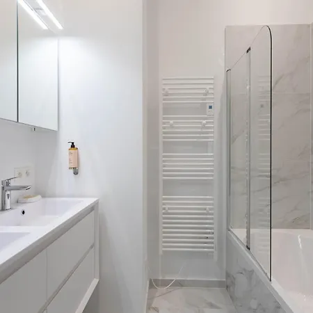 Apartment Sweet - Churchill *