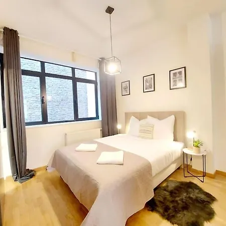 Cozy In Center. Apartment Brüssel