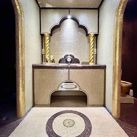 Luxurious In The Center Of Appartement *