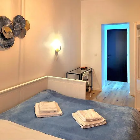 Brand New Camelia With Private Bathroom Affittacamere