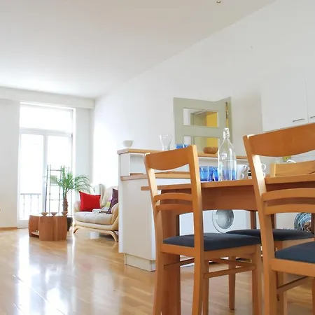 Apartment Very Central Apartment In Brussels