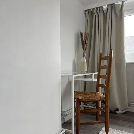 Lovely 2-bedroom Duplex W/ Balcony In Apartamento *