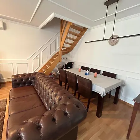 Un Duplex Chic Pour Une Experience Unique A Cote De La Basilique