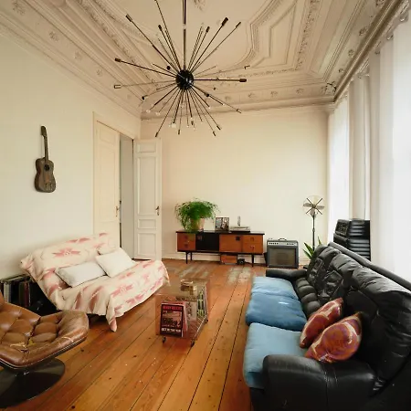 Appartement Charming And Spacious House With Leafy Private Garden Close To Historical Center Of