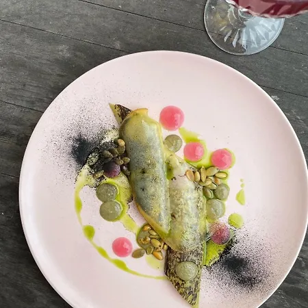 La Grande Cloche Отель 3*