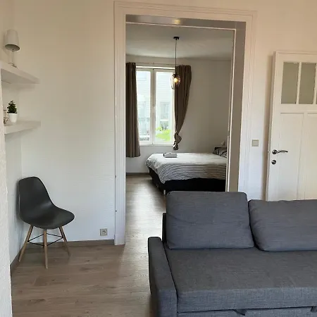 Uccle Chic Flat *