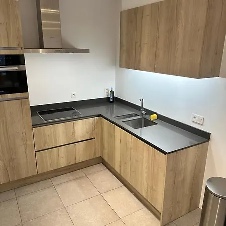 Apartment Canal View One Bedroom Flat *