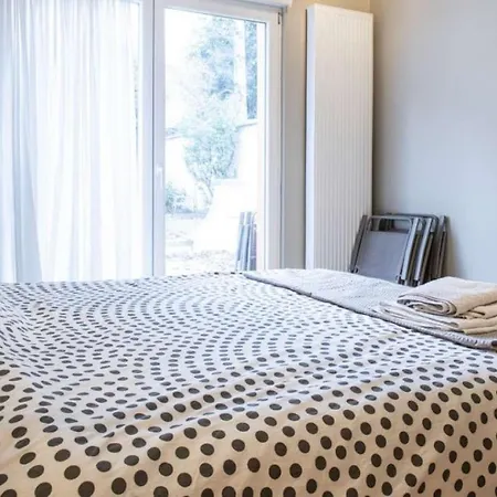 Chic 3-bedroom For Rent To Professionals In Ixelles