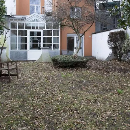 Chic 3-bedroom For Rent To Professionals In Ixelles Brüksel
