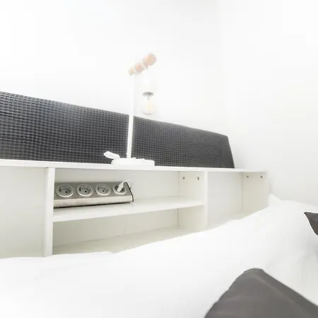 Centre Hidden Gem! For Up To 3 People *
