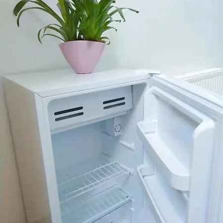 Cozy With Share The Bathroom And Kitchen Homestay