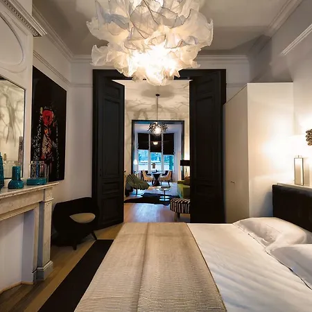 Charles - Louise Aparthotel