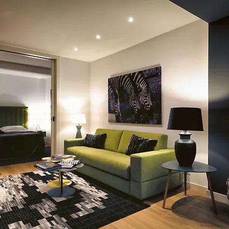 Charles - Louise Aparthotel