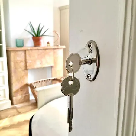 Homestay Calm, & Birdsong Near The Center Brussels