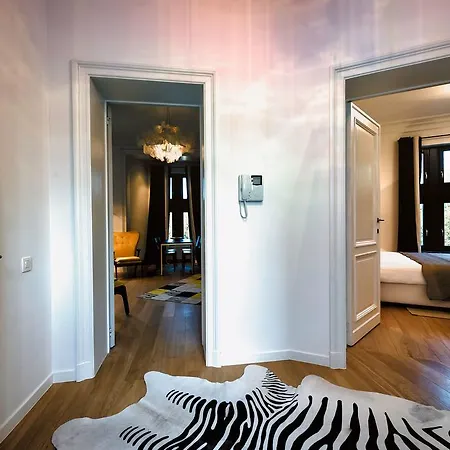 Charles - Ambiorix Brussels