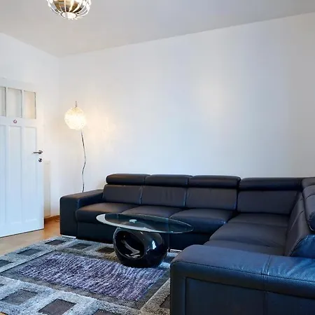 Au Centre De Pret Du Daire