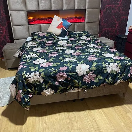 Au Centre De Pret Du *