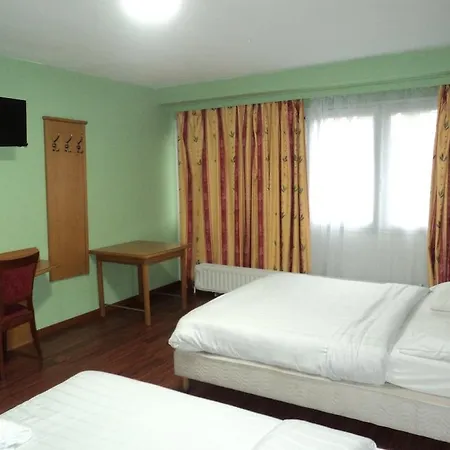Hotel Albert Hotel